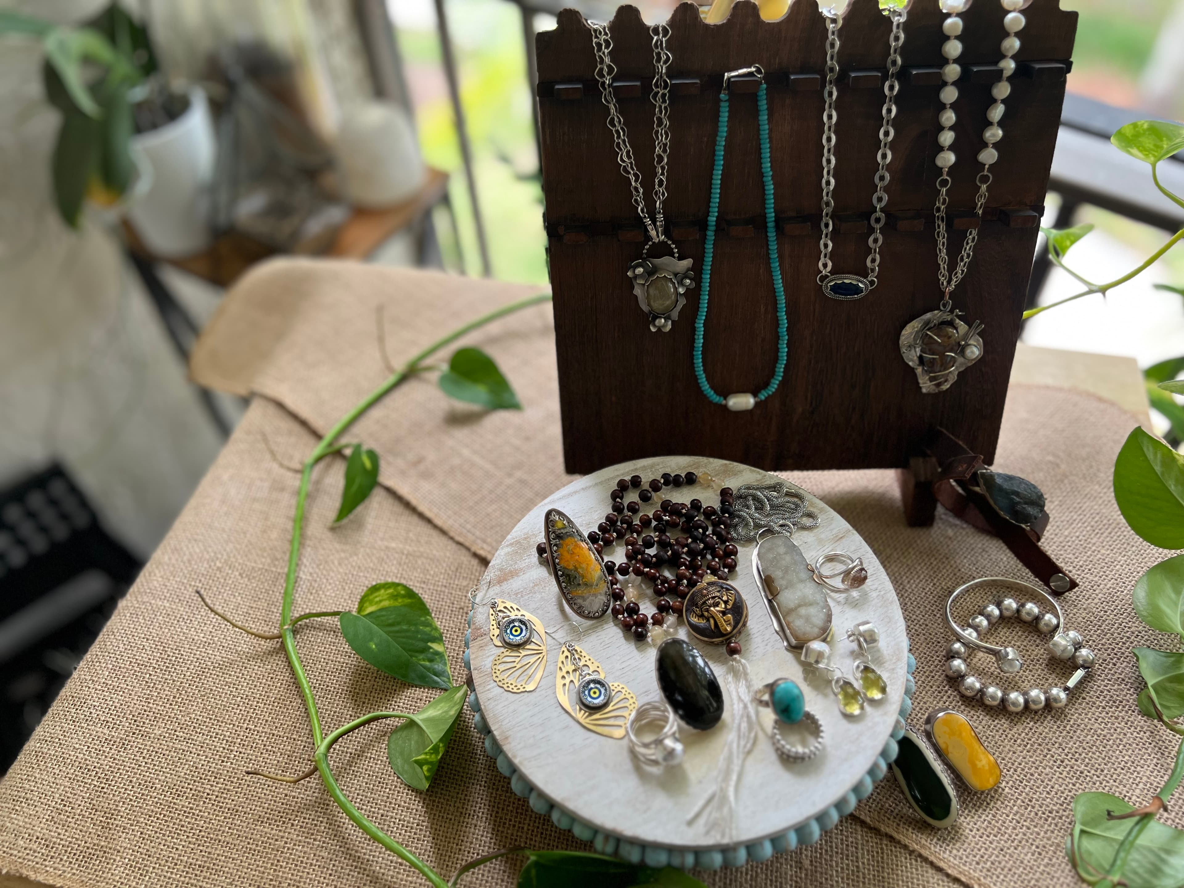 BuddhaBasha Hero Background